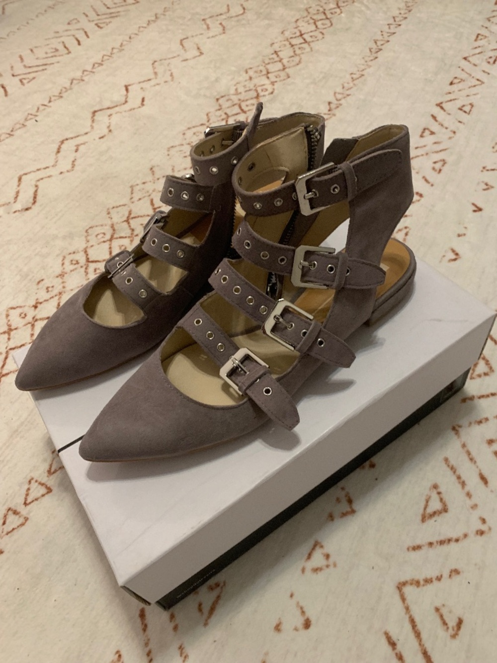 NWT Dolce Vita Elodie Flats - Size 8.5